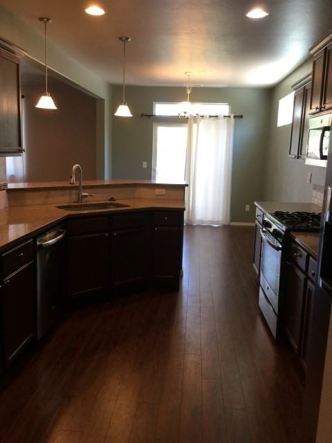 1040 Pendleton Dr - Photo 5 of 24