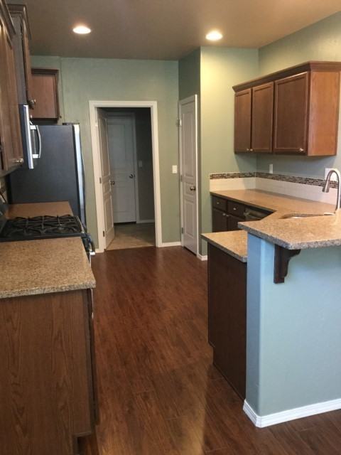 1040 Pendleton Dr - Photo 6 of 24