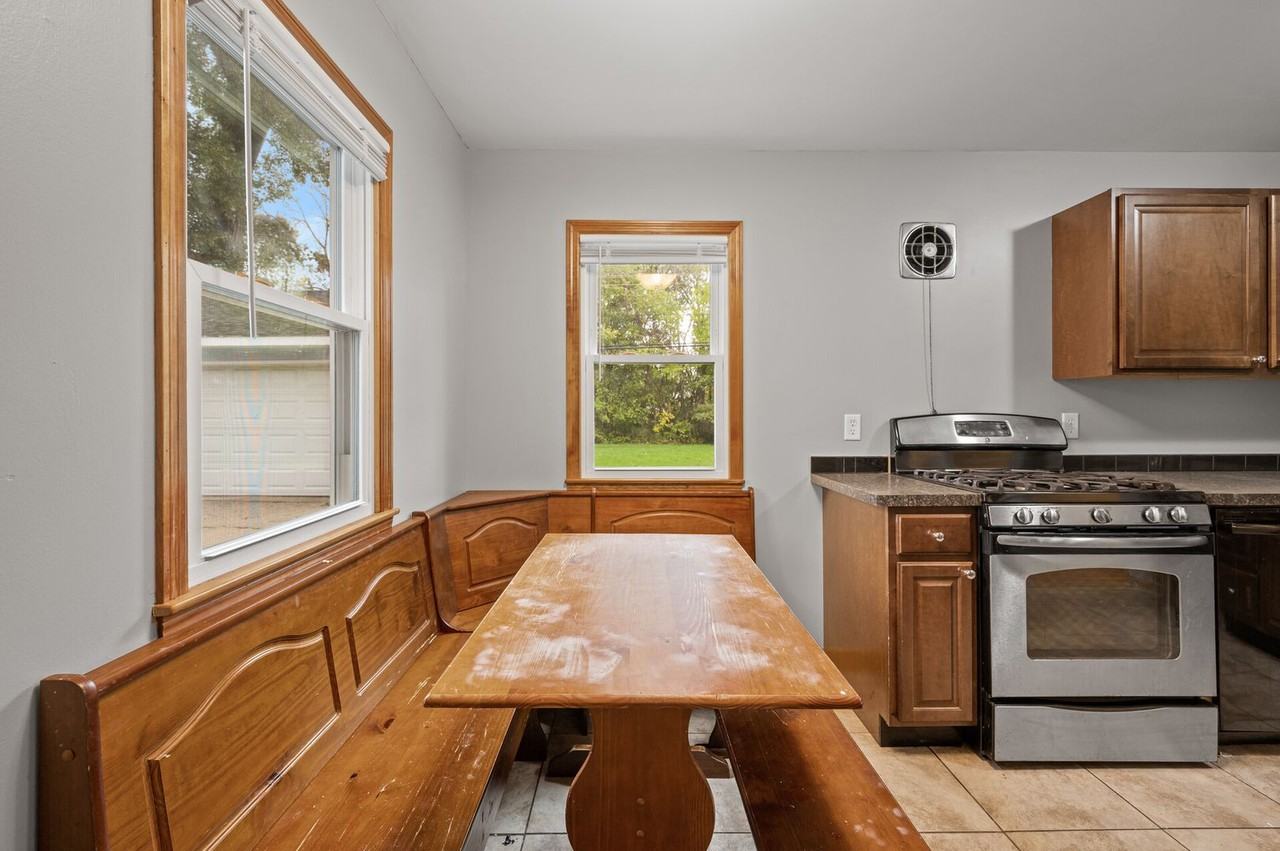 1711 Rose Pl - Photo 6 of 33
