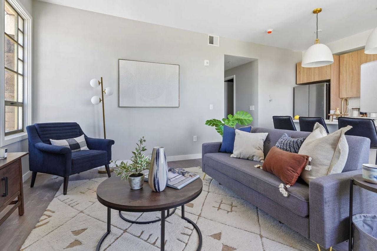 Welcome to The Burton! This beautifully renovated former meeting house is located at the foot of Presidents' Circle. - Photo 7 of 22