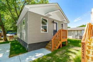 featured image of 2239 E 19th St
