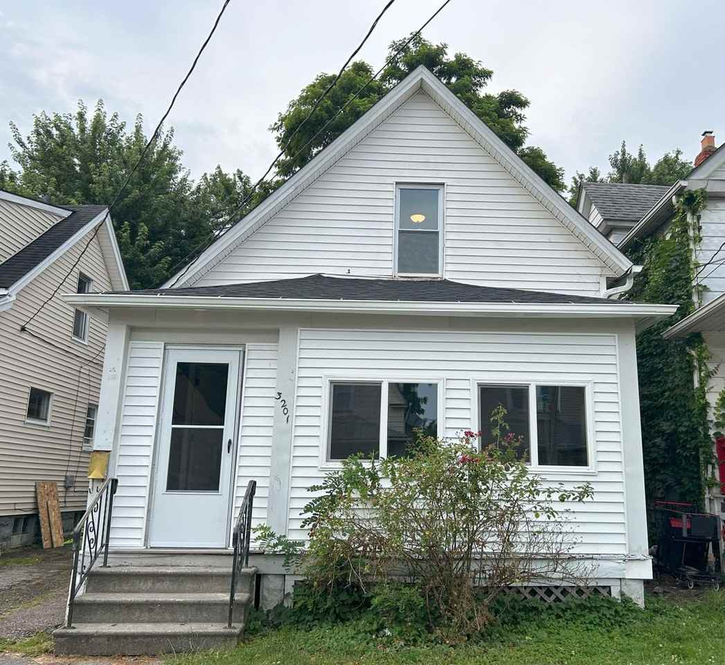 3201 Saratoga Ave - Photo 2 of 47