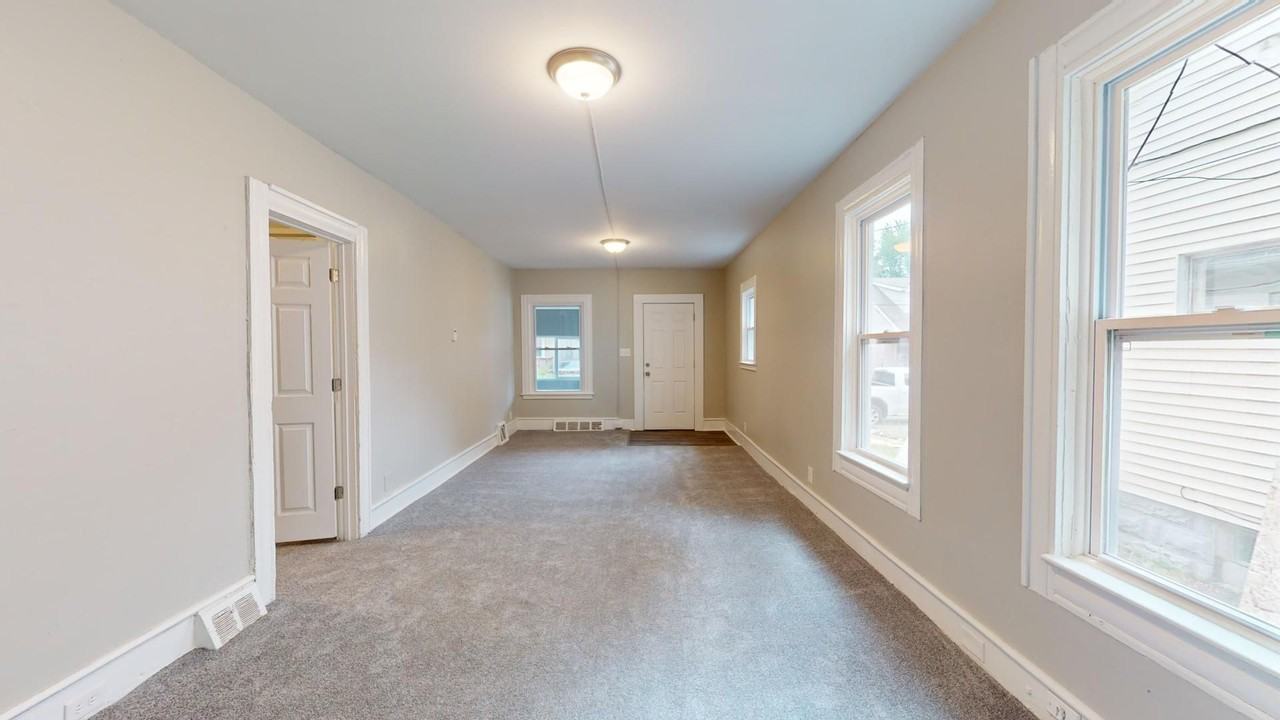 3201 Saratoga Ave - Photo 7 of 47