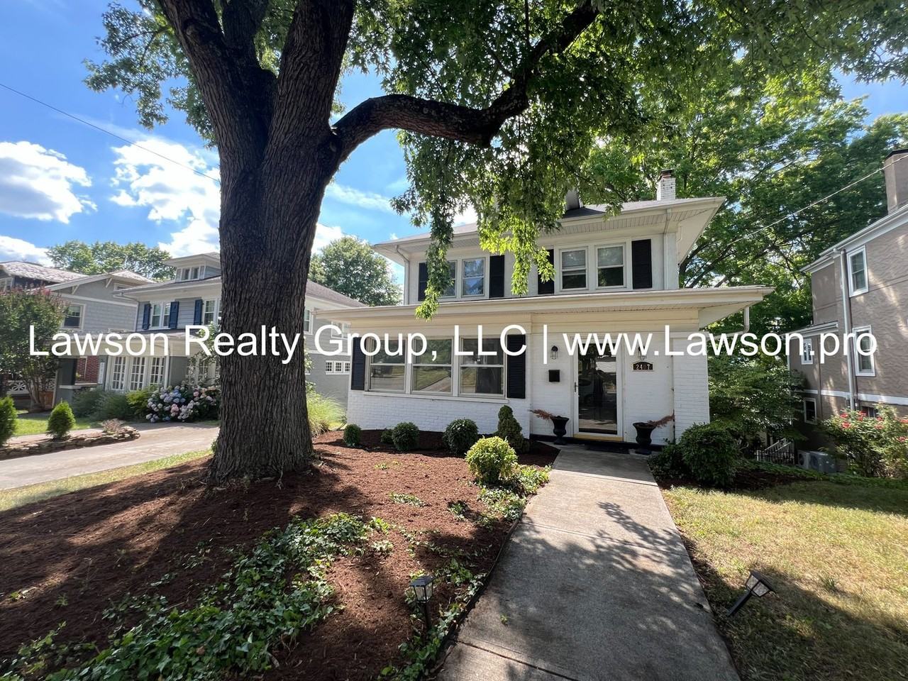 2407 Avenham Ave Sw - Photo 2 of 44