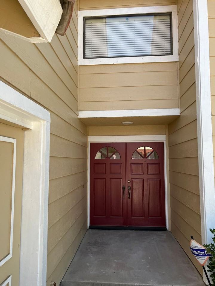 1852 Raintree Pl - Photo 2 of 35