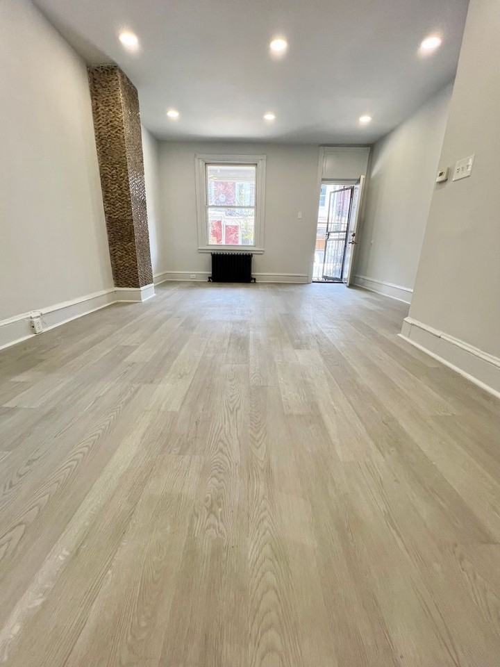 1532 S Lindenwood St - Photo 4 of 18
