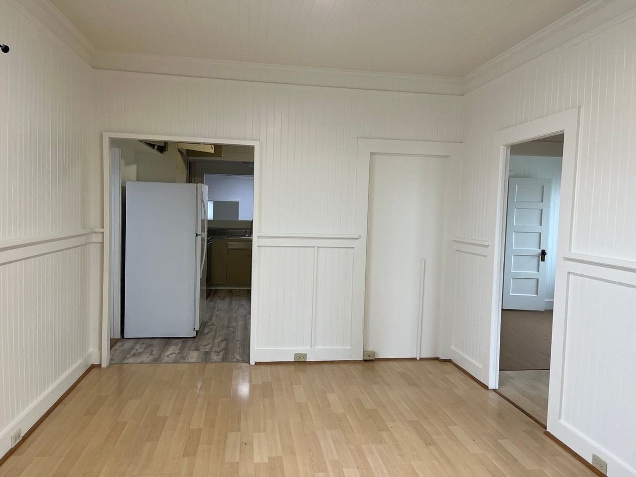 1112 Club Dr - Photo 3 of 16
