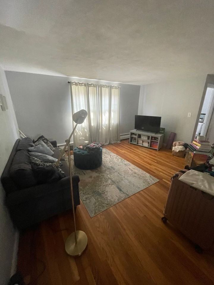 12 Vinal St - Photo 2 of 5