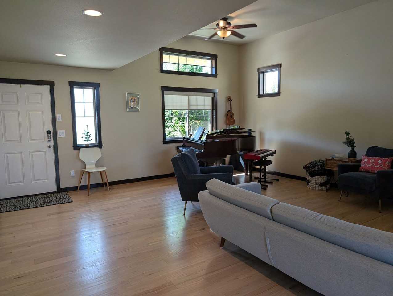 3521 Becky Pl - Photo 2 of 13