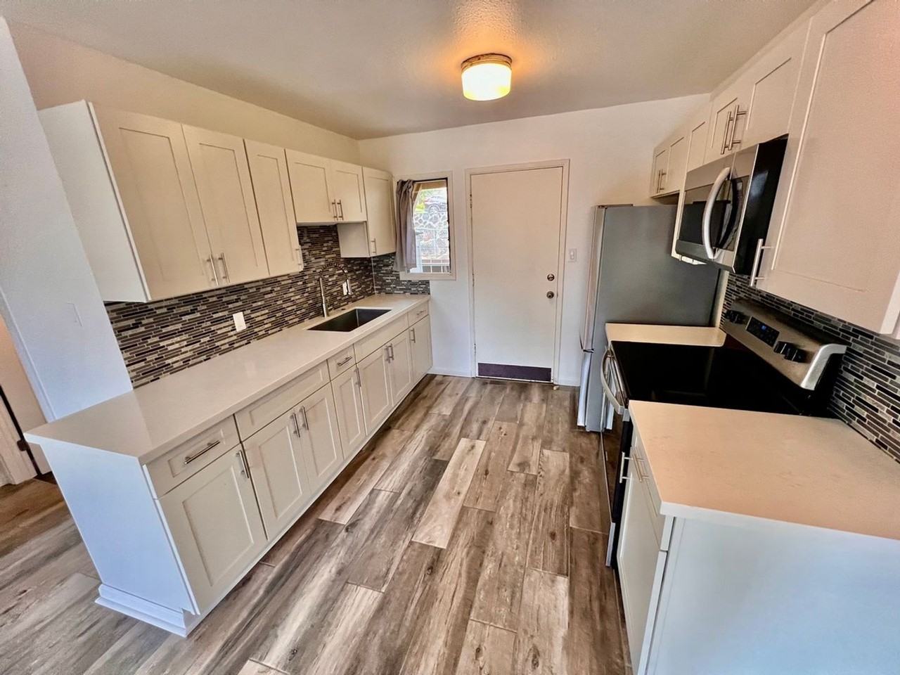 98-1395-A Hinu Pl - Photo 2 of 10