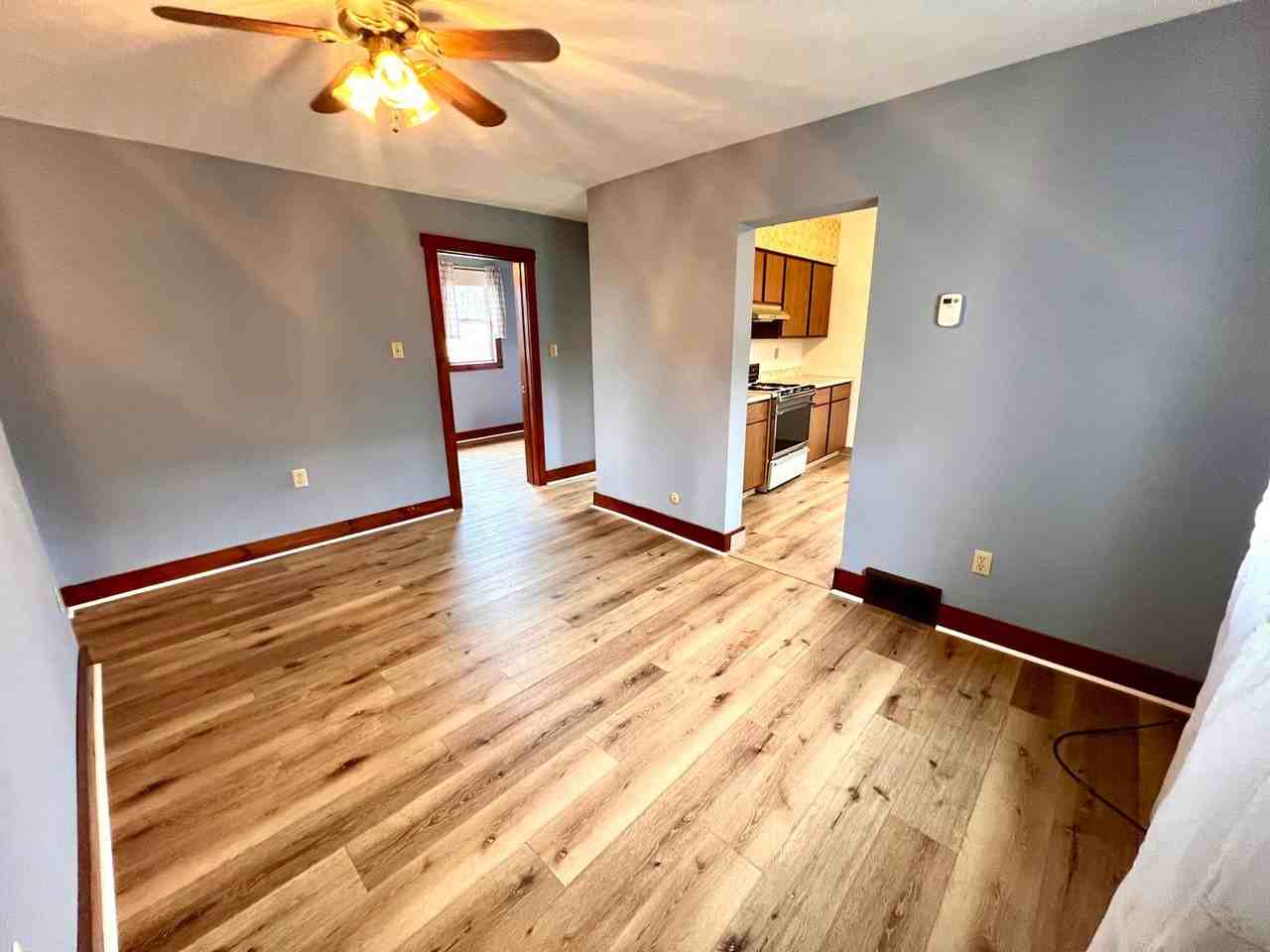 99 12th St - Photo 3 of 30