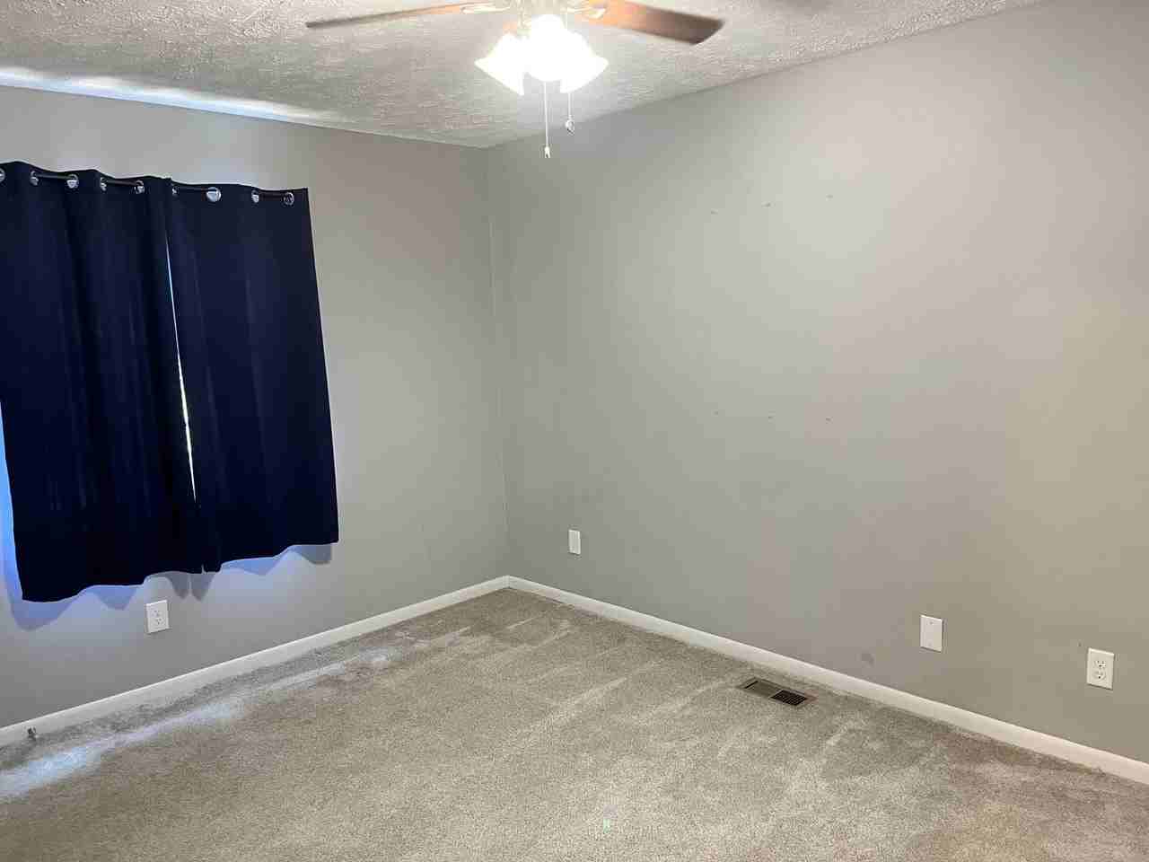 7621 Hawthorne Dr - Photo 6 of 14