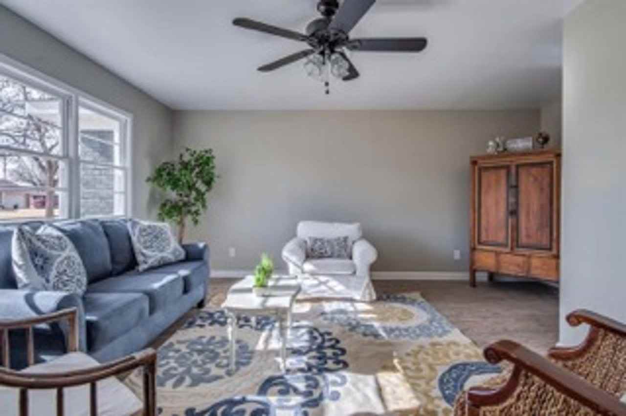 4432 28th St - Photo 2 of 17