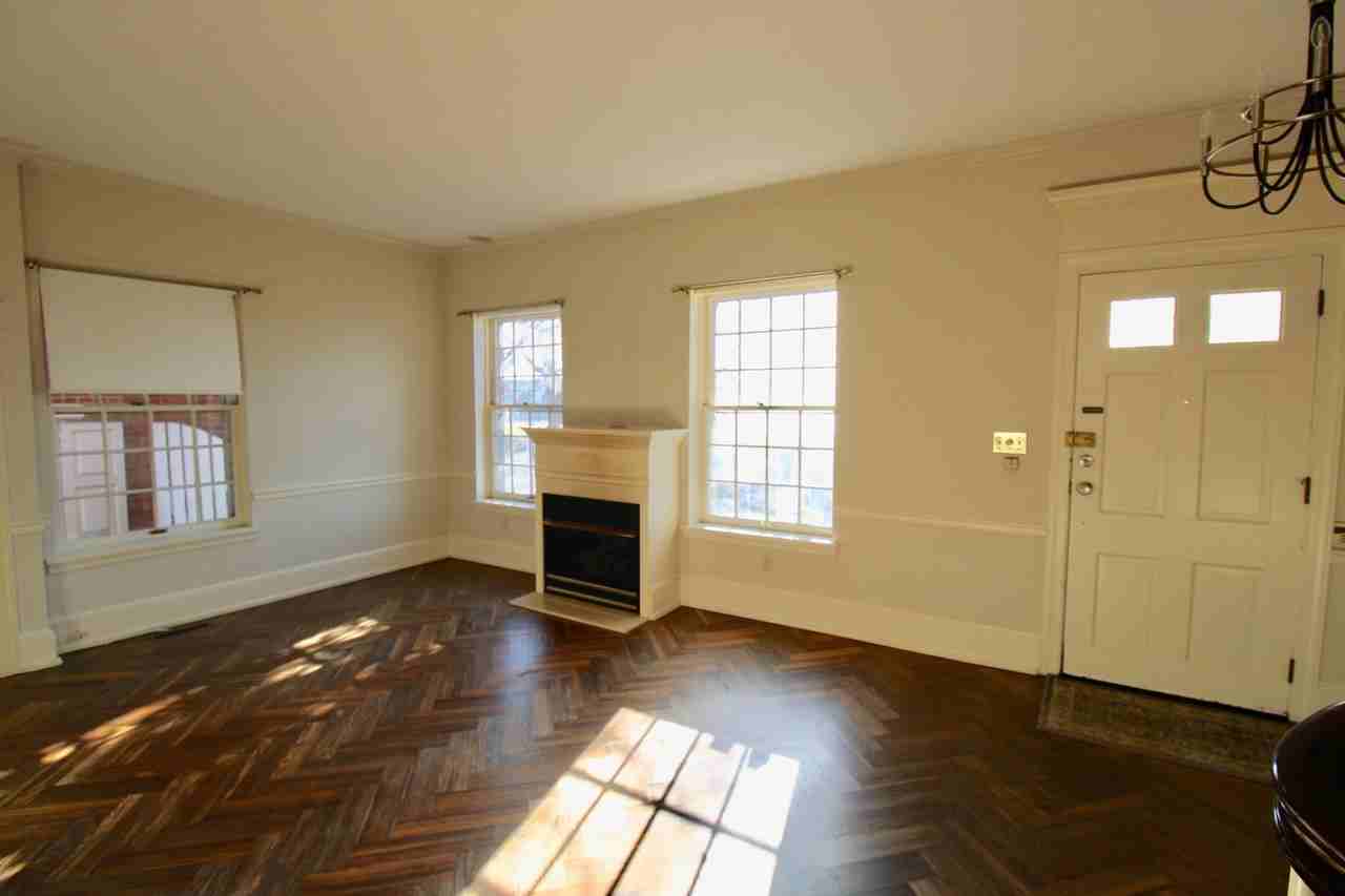 631 S Front St - Photo 3 of 14