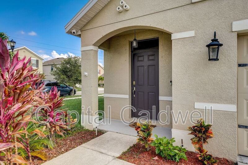 10237 Mangrove Well Rd - Photo 2 of 14