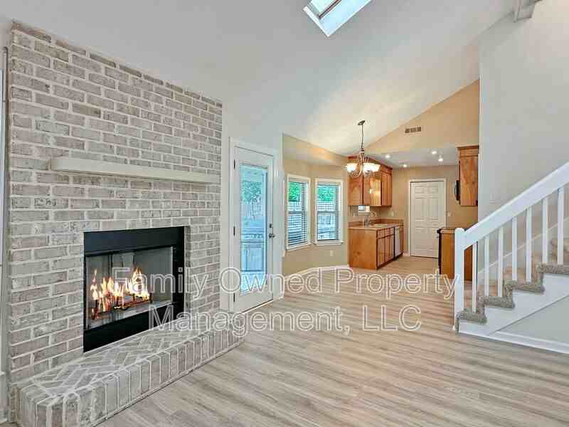 105 Pryors Ln - Photo 7 of 35