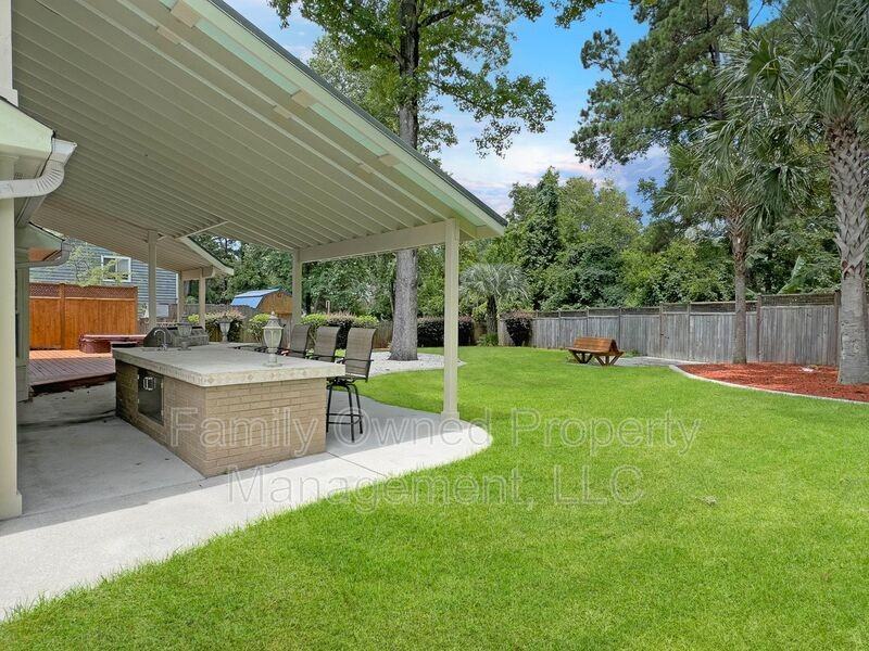105 Pryors Ln - Photo 7 of 35