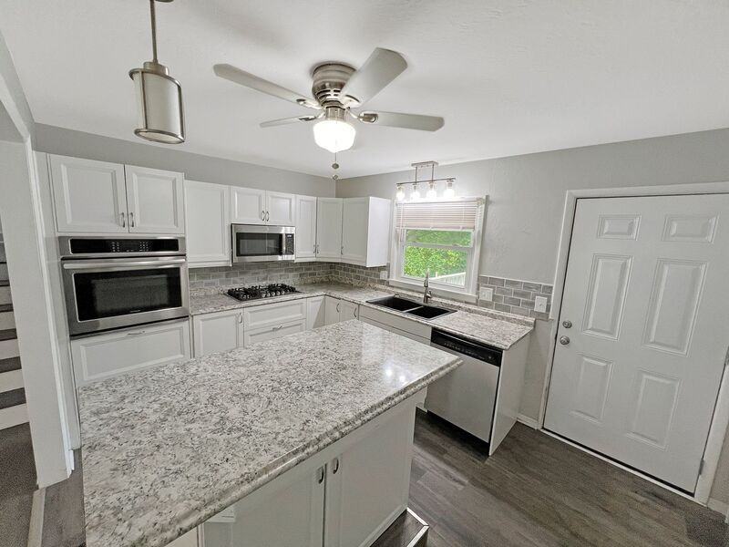 420 W Mark Ave - Photo 2 of 22