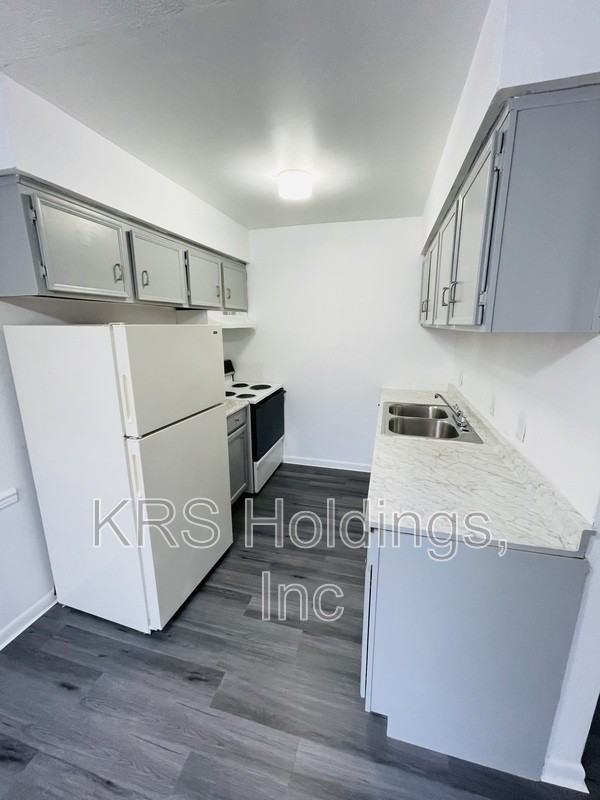 6240 Chesapeake Boulevard #1 - Photo 5 of 7