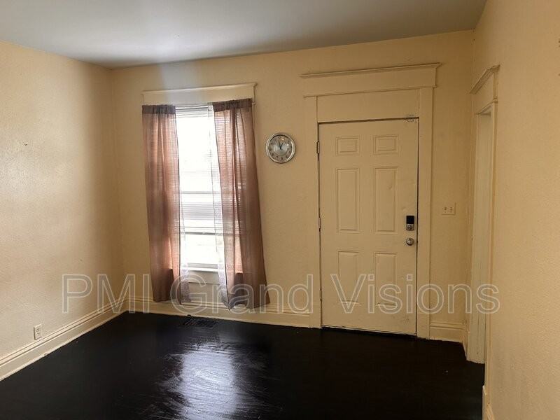 1220 S 16th St - Photo 2 of 21