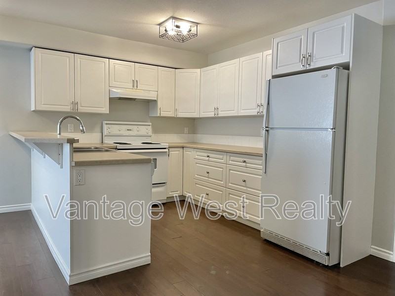 2401 Mount Baldy Dr - Photo 2 of 17