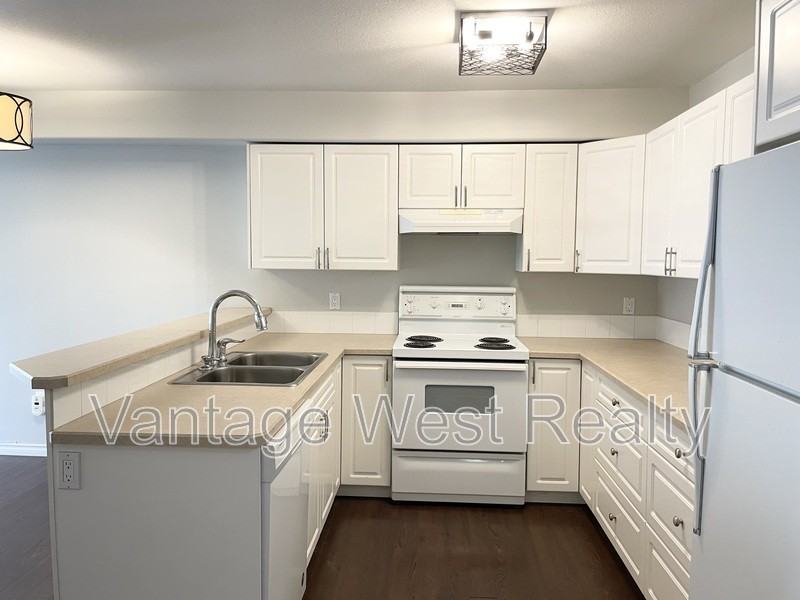 2401 Mount Baldy Dr - Photo 3 of 17