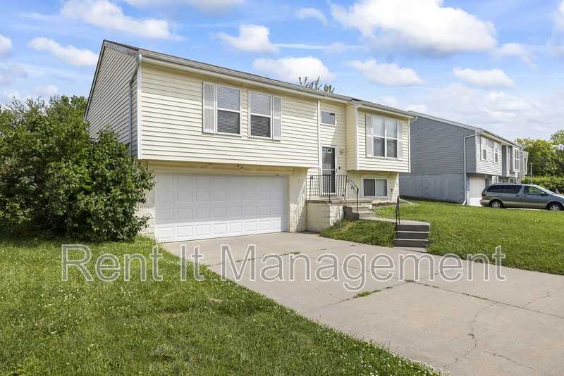 5807 N 61st Ave - Photo 3 of 28