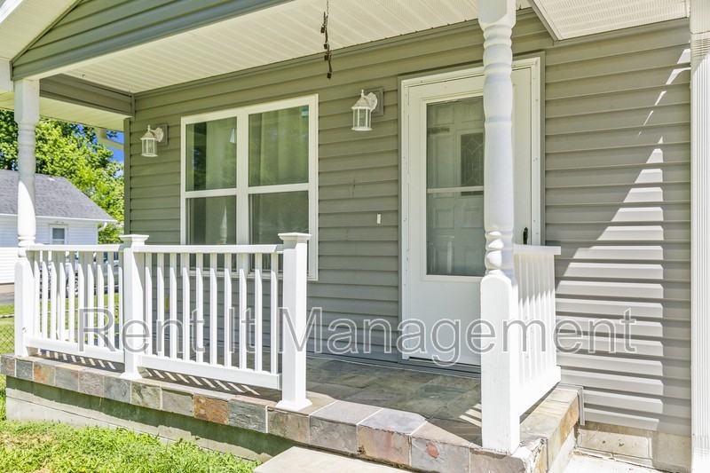 6806 Mason St - Photo 3 of 25