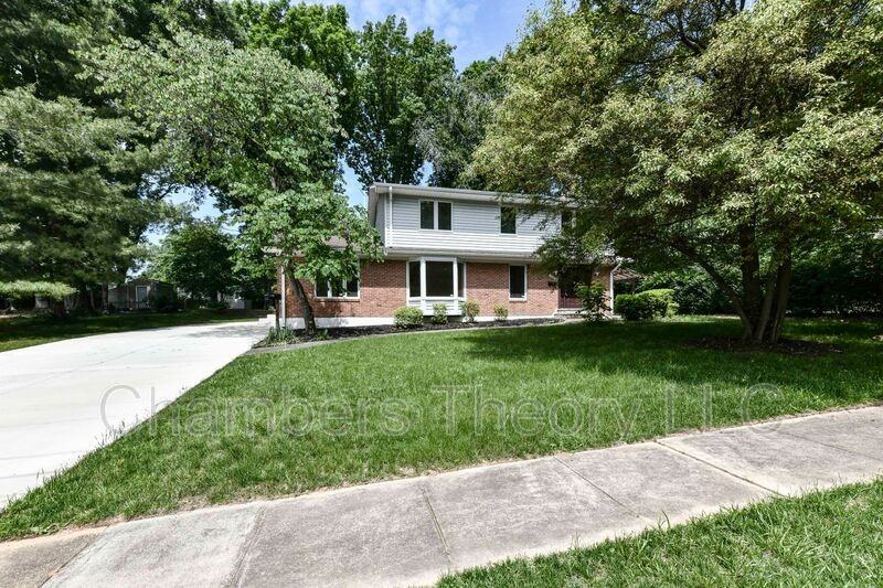 6206 Redwood Ln - Photo 3 of 40