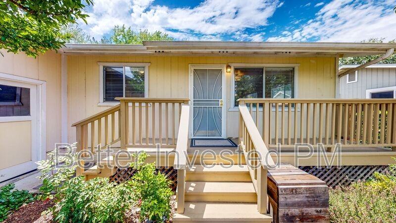 832 S Orchard Ave - Photo 2 of 36