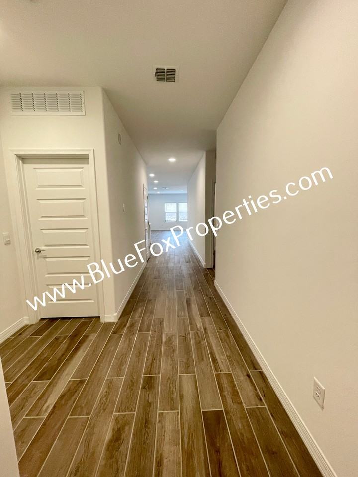 5542 W Coyote Star Rd - Photo 3 of 35