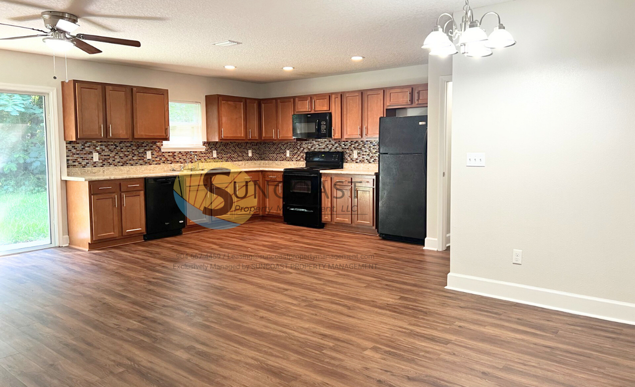6275 Pettiford Dr E - Photo 3 of 19