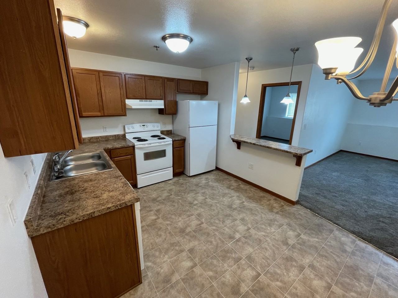 2517 16th Avenue West #H - Photo 3 of 10