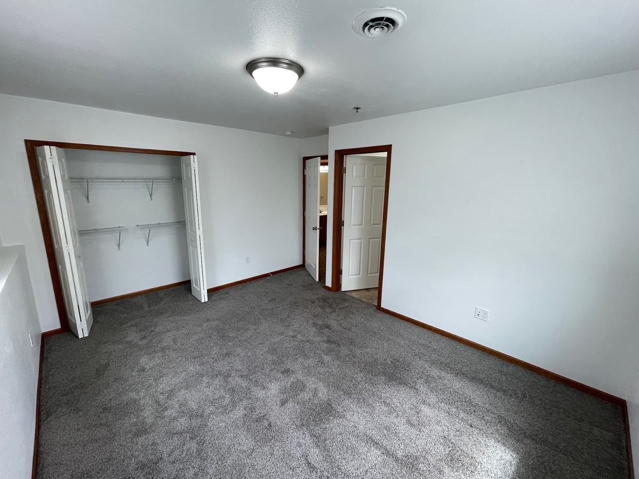 2517 16th Avenue West #H - Photo 4 of 10