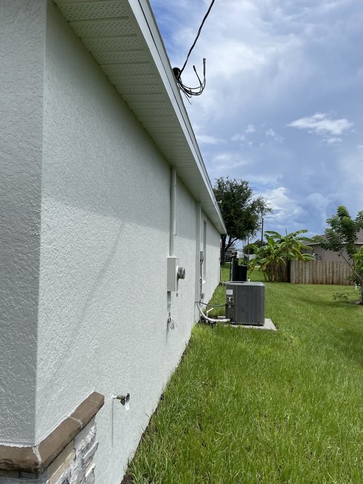 2805 Northwest 6th Terrace - Photo 2 of 44