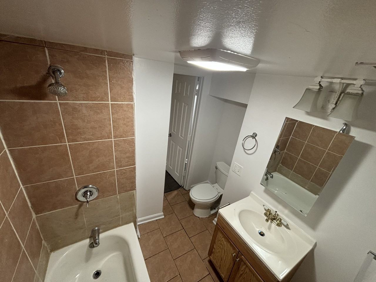 6612 S Maryland Ave - Photo 2 of 5