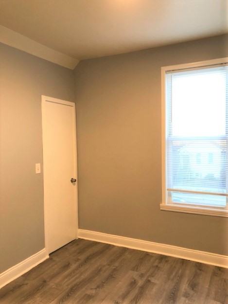 1415 E 75Th St - Photo 3 of 9