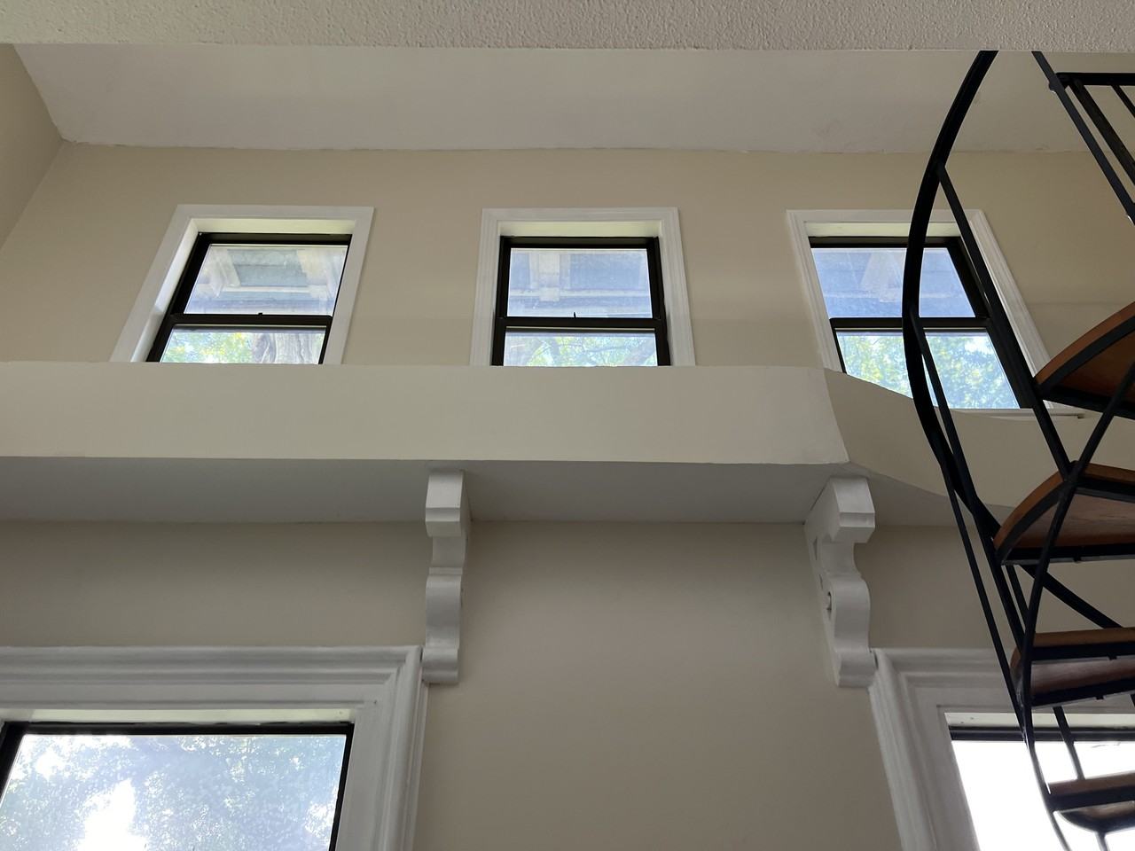 19 Charter Oak Place #2D - Photo 3 of 6