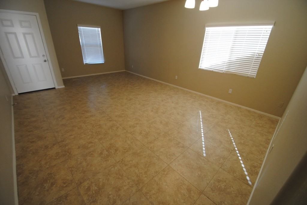 5246 W Maldonado Rd - Photo 3 of 18