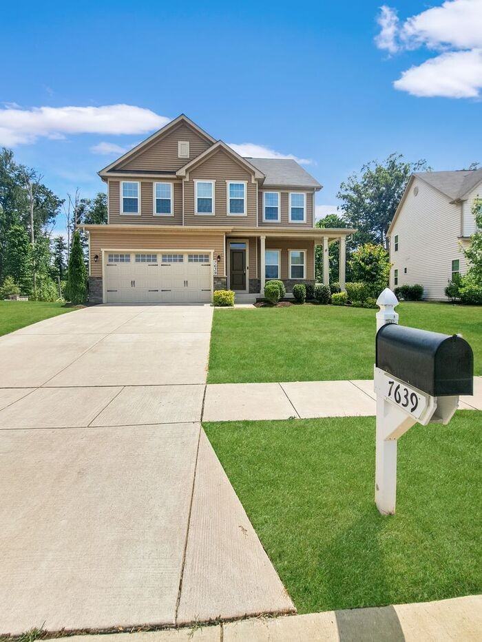 7639 Chesham Ct - Photo 2 of 43