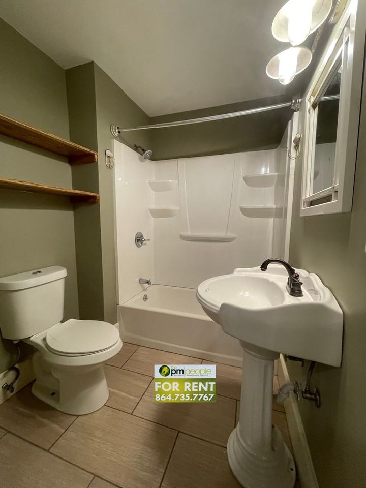 11 Lenox Avenue - Photo 4 of 7