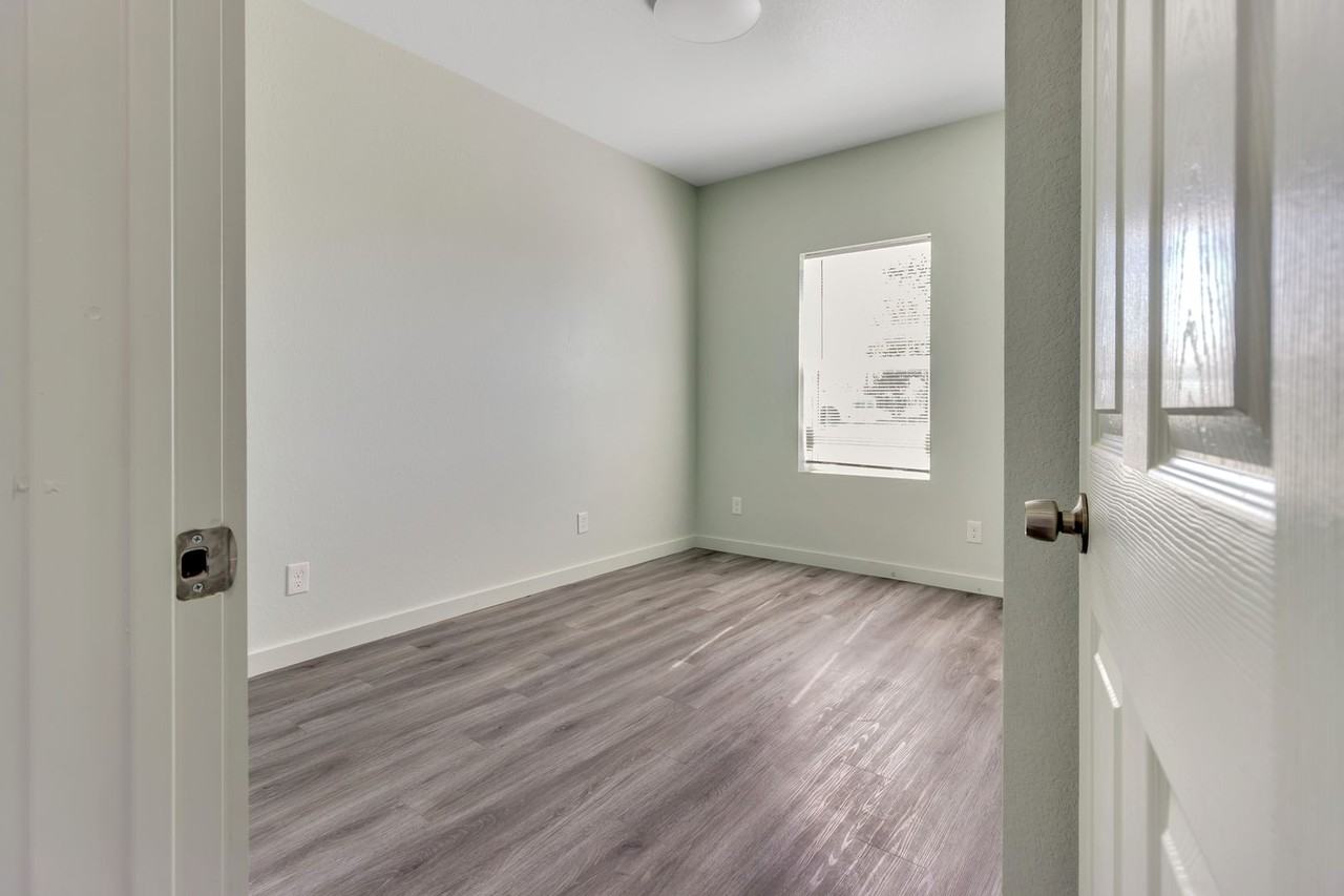 1310 W Fm 487 - Photo 4 of 15
