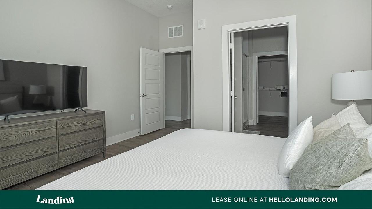 1906 Promenade Way - Photo 2 of 50