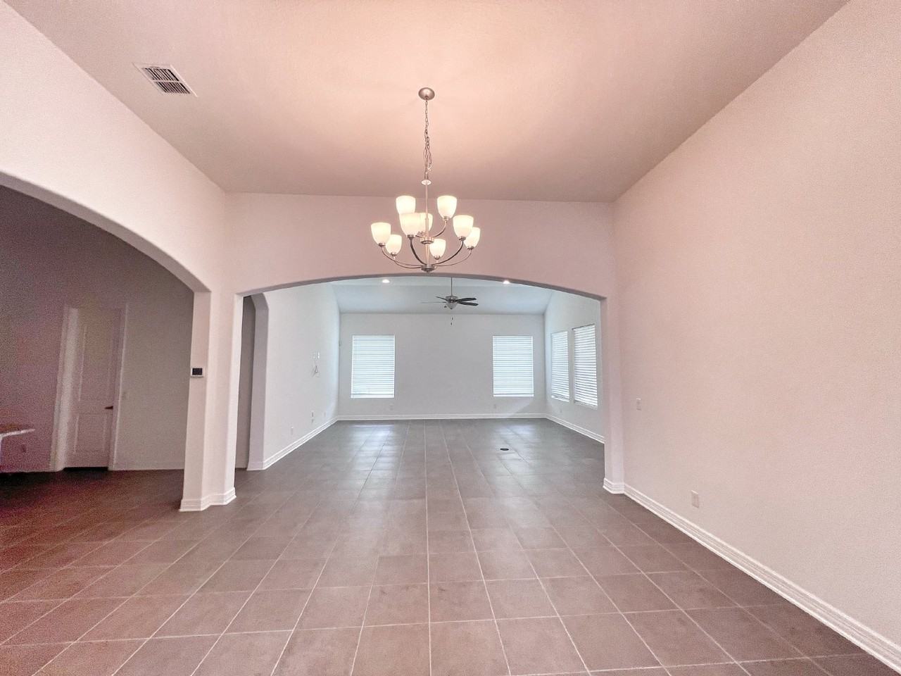 4607 Camden Hts - Photo 3 of 28