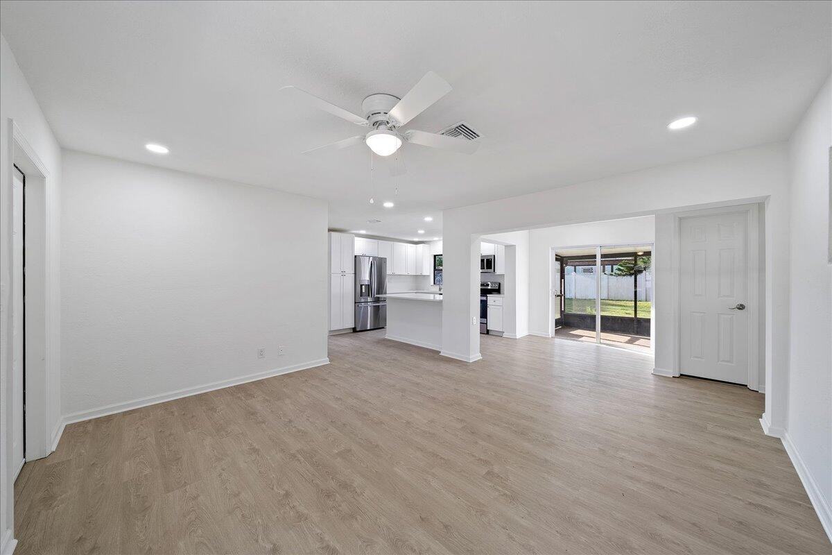 517 Kennwood Ave - Photo 2 of 16