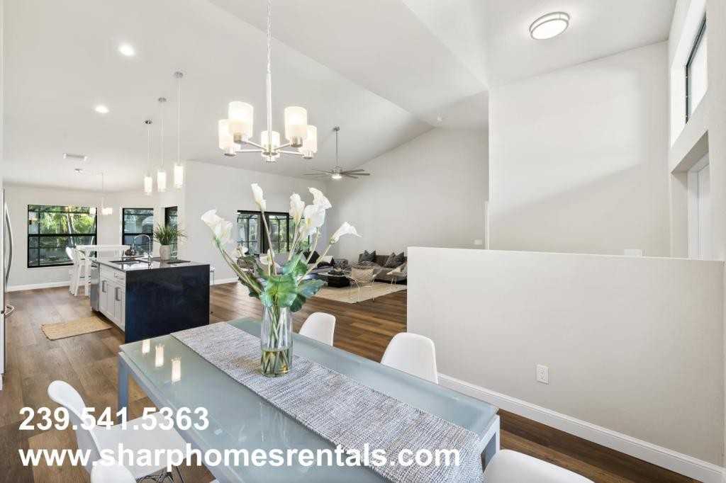 2611 Sw 52nd Ter - Photo 3 of 33