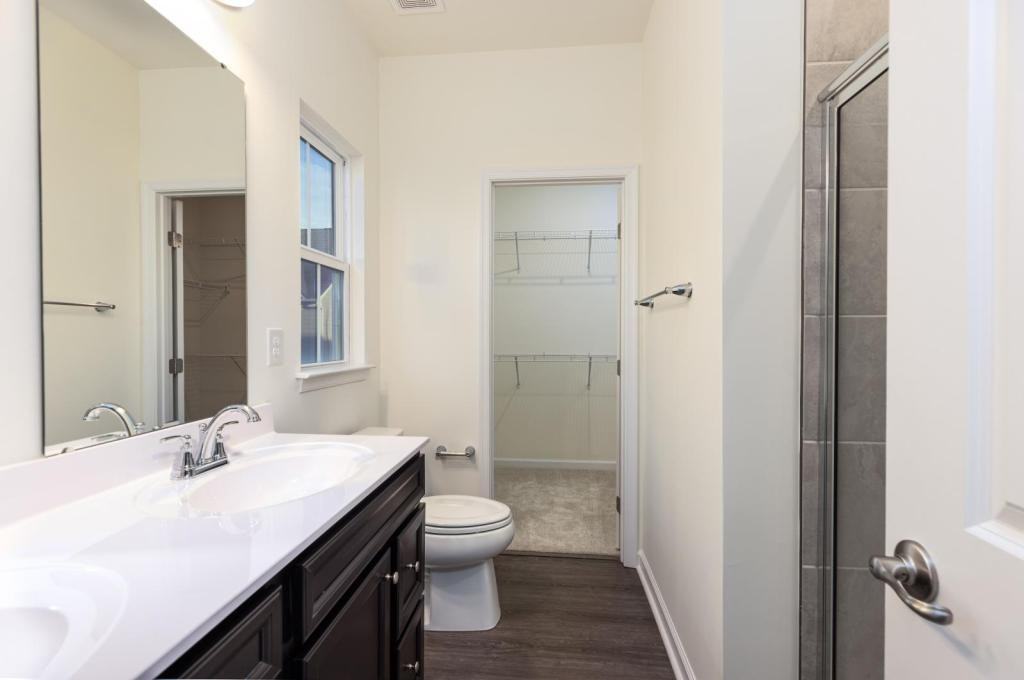 6130 Cleburne Ct - Photo 6 of 13