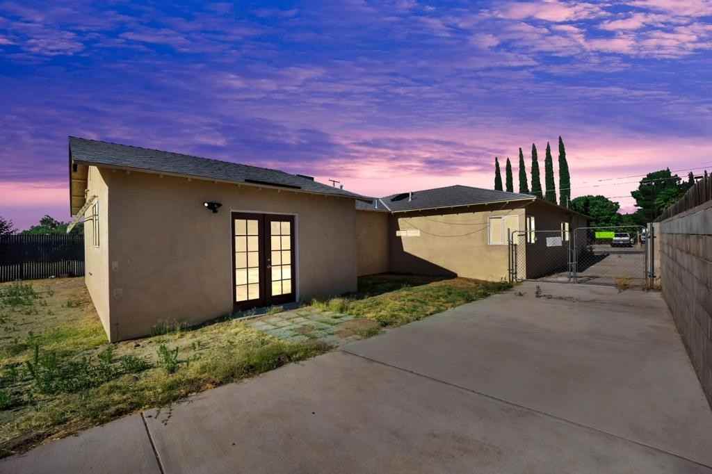 42215 52nd St W - Photo 6 of 36