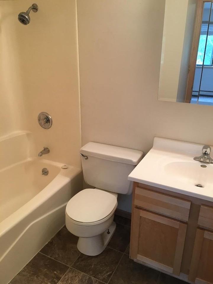 902 15th St N - Photo 5 of 16