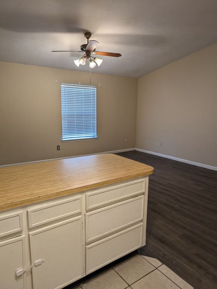 2035 Continental Ave - Photo 3 of 10